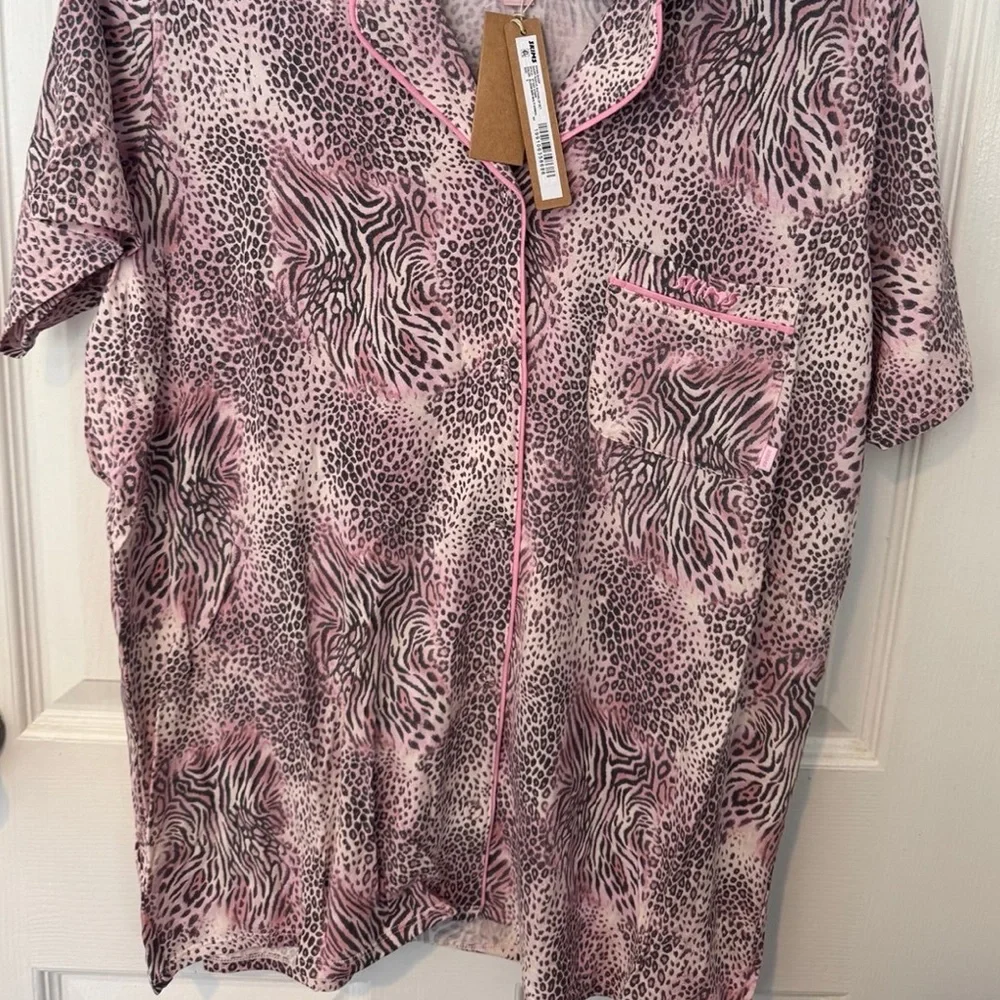 SKIMS Sleep Short Sleeve Button Up Set | Bloom Multi Animal | Size L 🩷🐆